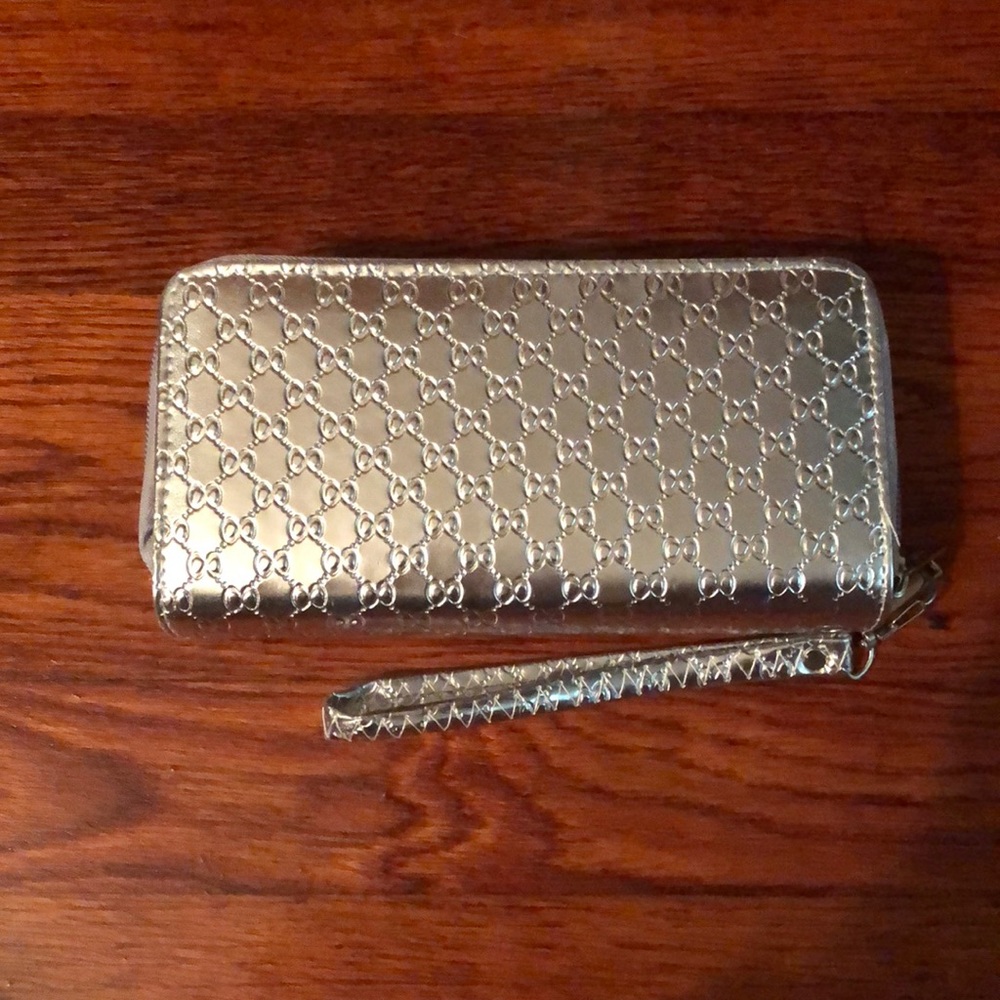 Silver Wallet